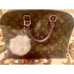 *Authentic* and Pre-owned Classic Louis Vuitton Monogram Alma Bag